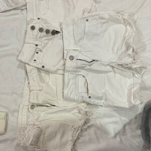 Bundle of random white shorts all size xs-s